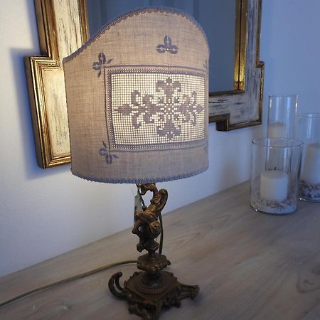 La Casa Di Clara Panzió Esine Kültér fotó