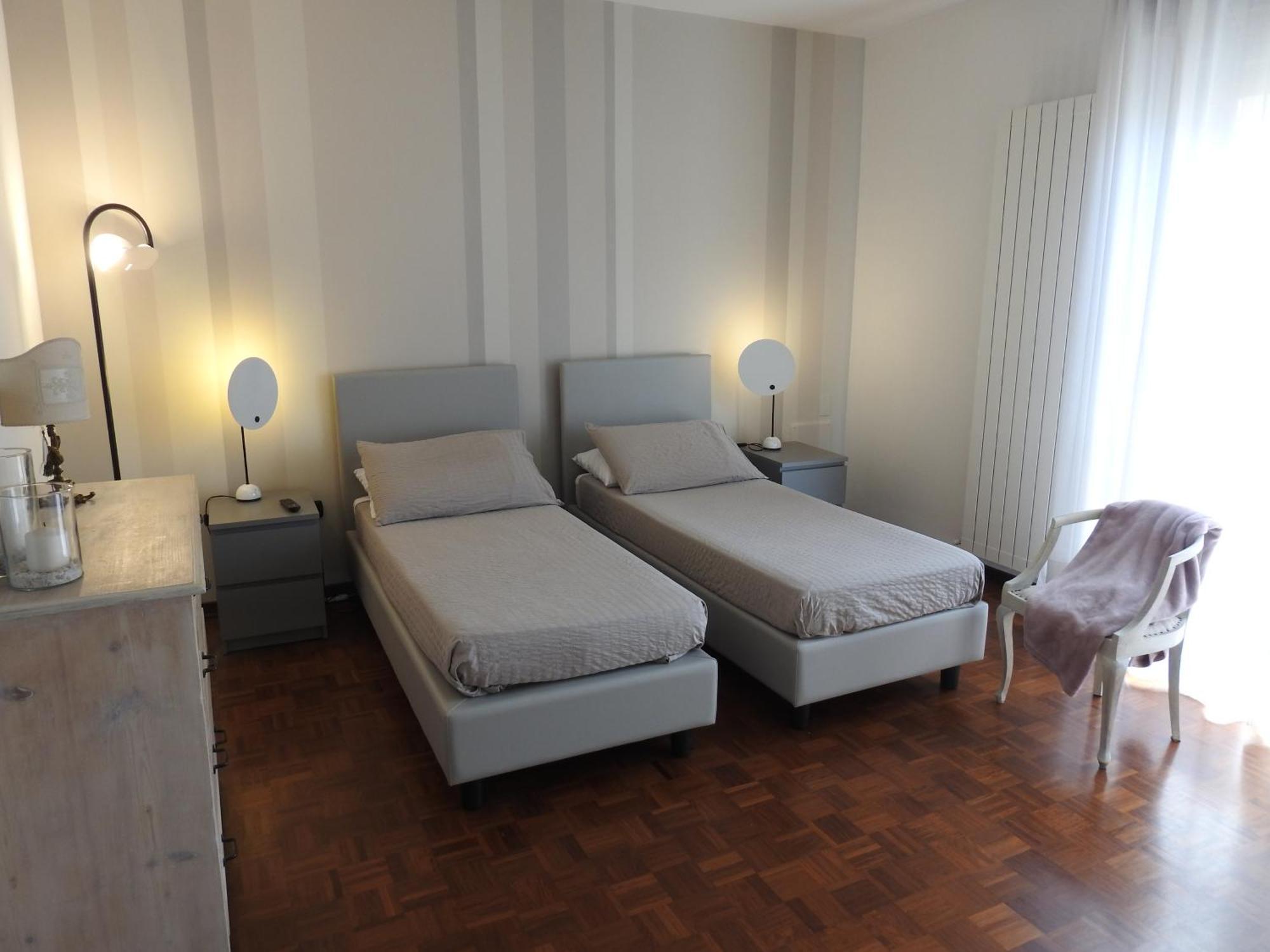 La Casa Di Clara Panzió Esine Kültér fotó