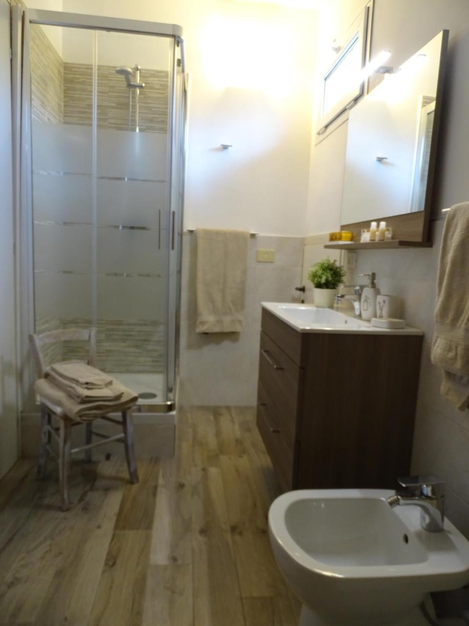 La Casa Di Clara Panzió Esine Kültér fotó
